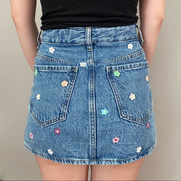 Embroidered Floral Skirt - Picture 4 of 11